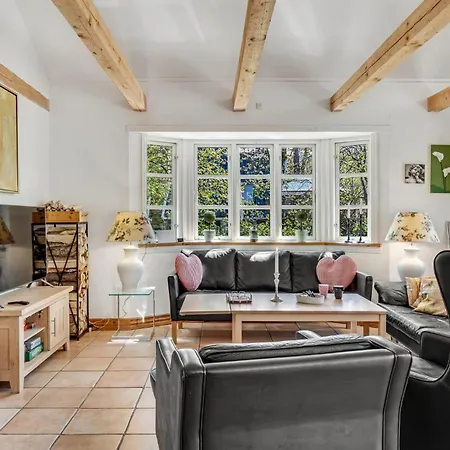 度假居 4 Bedroom Pet Friendly In Græsted