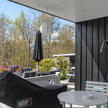 4 Bedroom Pet Friendly In