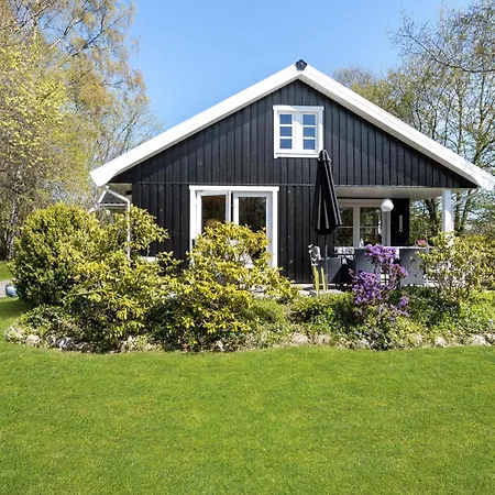度假居 4 Bedroom Pet Friendly In Græsted
